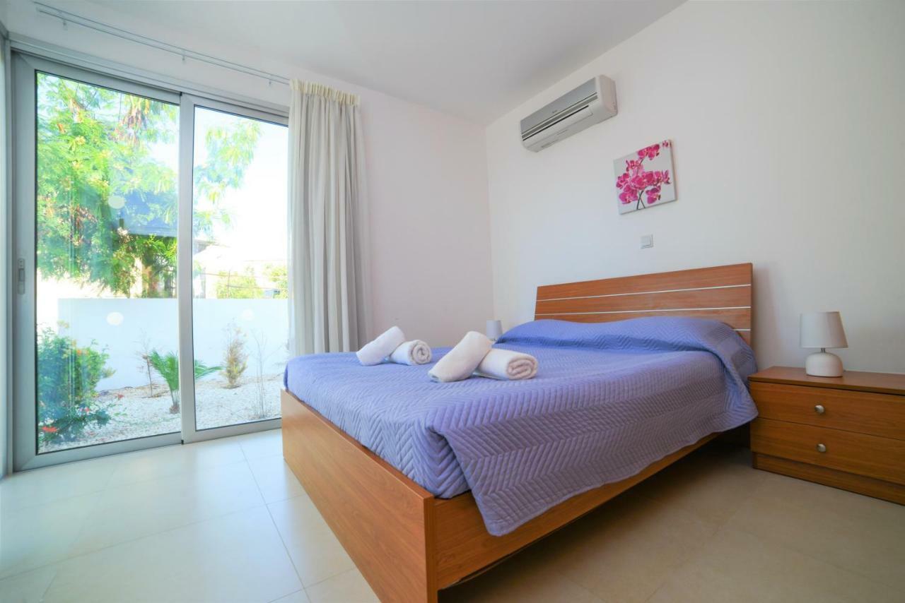 Coral Bay Villa 10 Bagian luar foto
